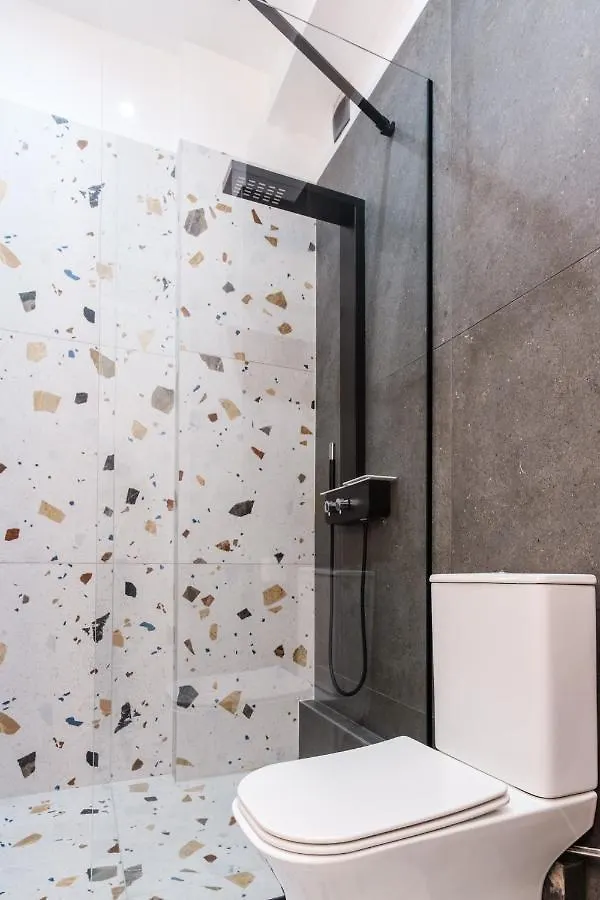 Home Is Salonic Apartament